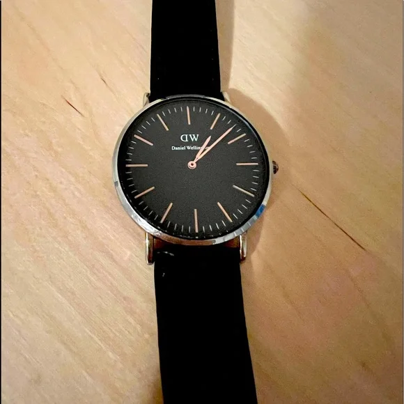 Daniel Wellington | Accessories | Dw Watch | Poshmark display picture 2